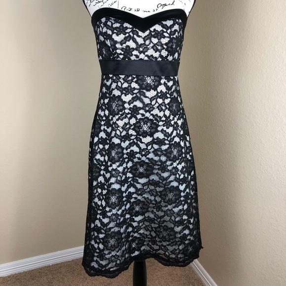 White House Black Market Dresses & Skirts - White House Black Market Strapless Lace Dress 6